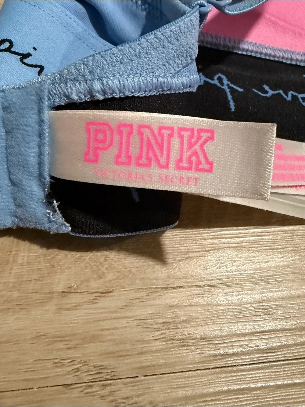 PINK Victoria's Secret Wireless Lightly Lined Bra